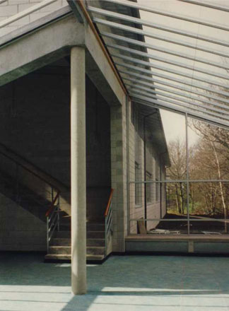 Descriptive Image Name